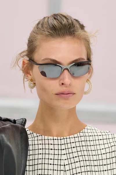 Look 23